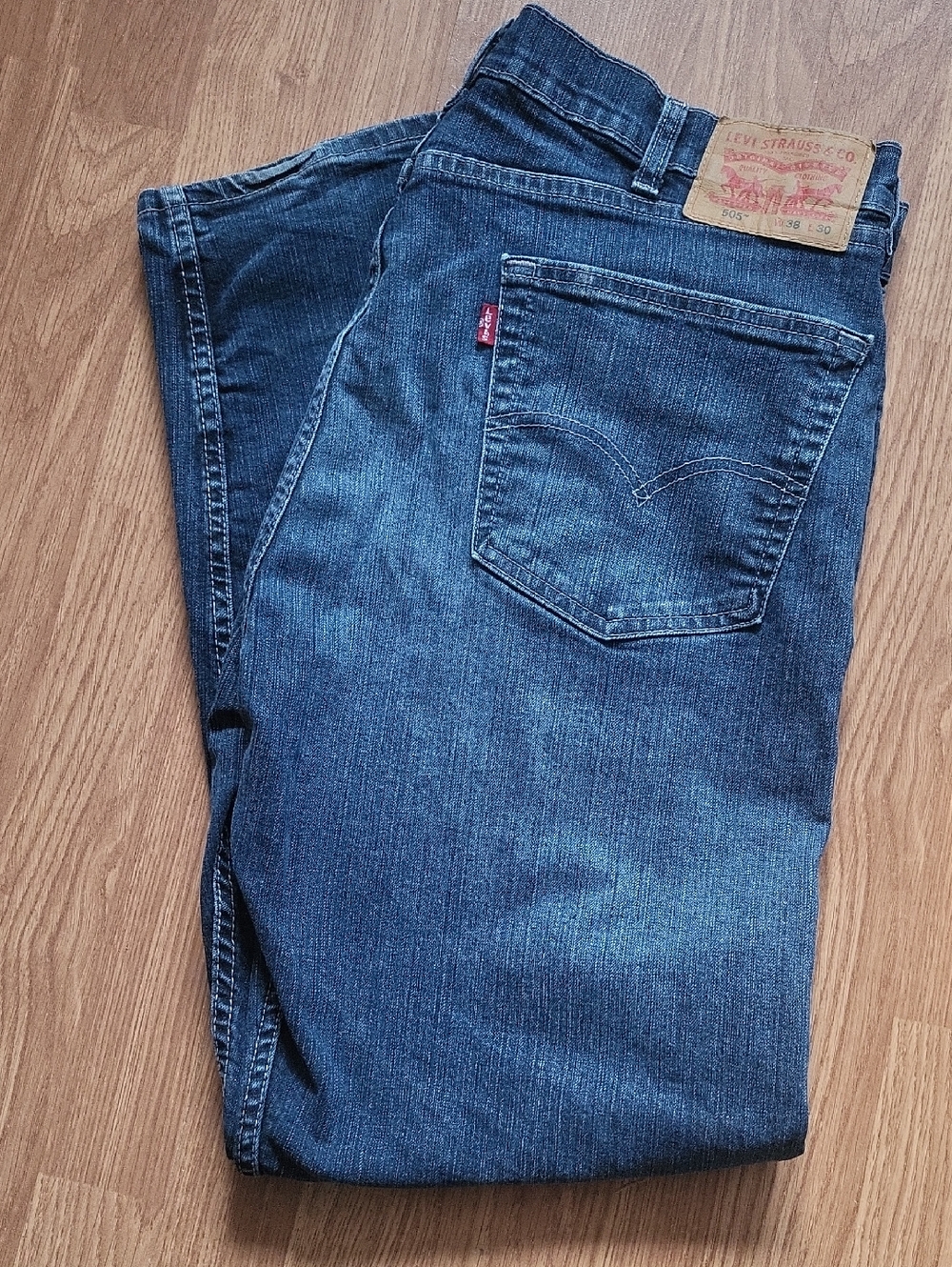 Levi's 505 Men's Light Wash Blue Straight Jeans 38x 30L